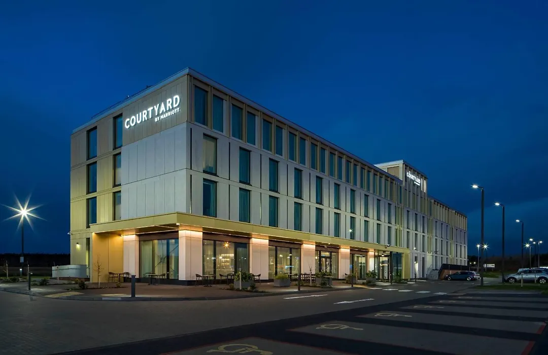 Courtyard By Marriott Inverness Airport-1